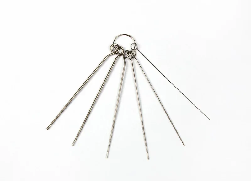 Airless Düsenreinigungsnadeln am Ring